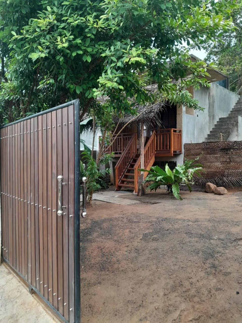Abraham Beach House Tangalle Eksteriør bilde