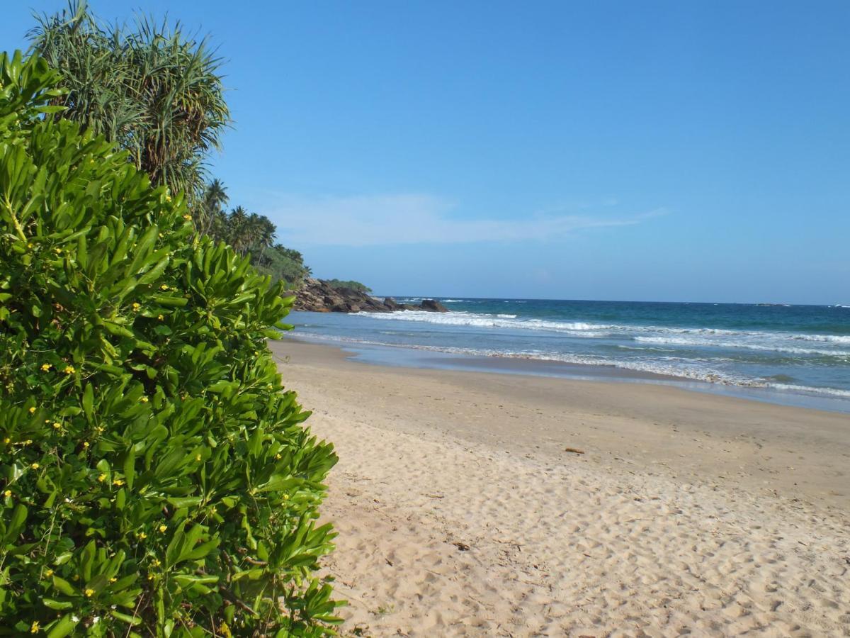 Abraham Beach House Tangalle Eksteriør bilde